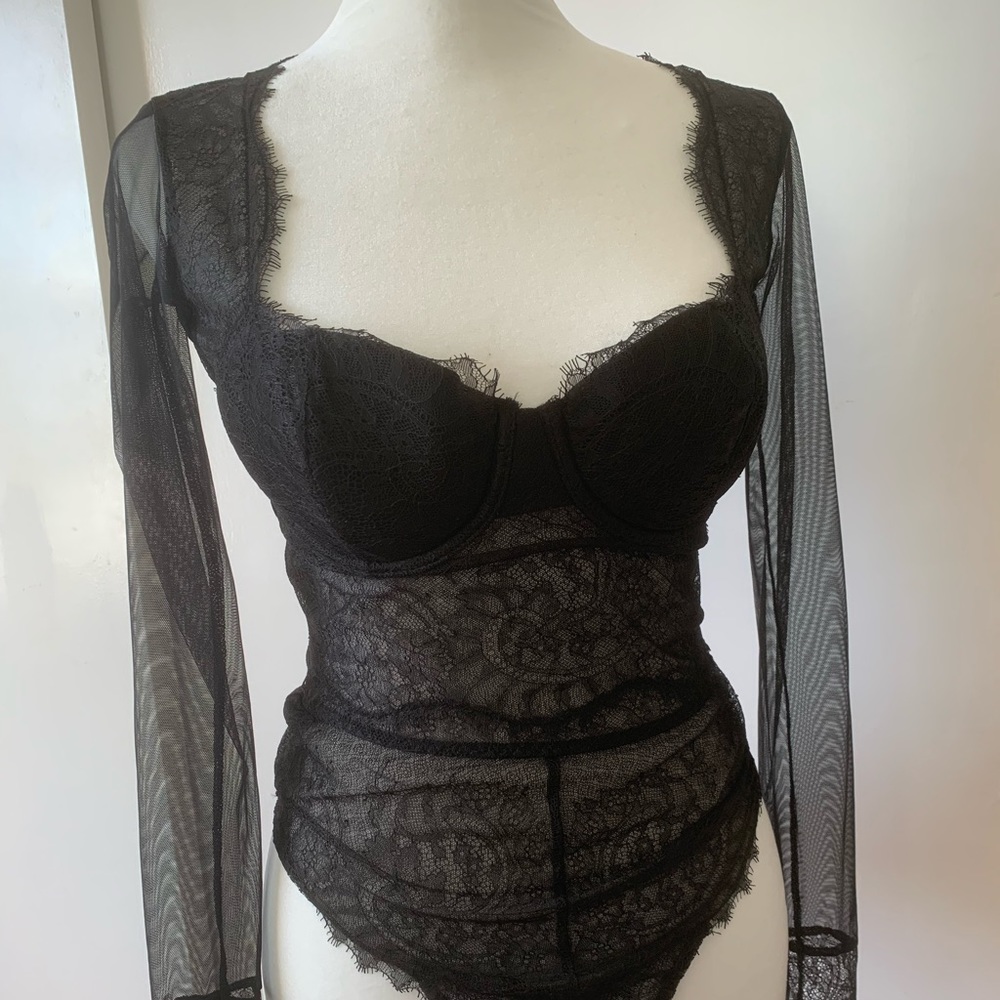 NWT Victoria’s Secret black lace thong bodysuit size 32 C.